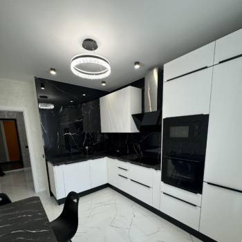 Сдается 2-х комнатная квартира, 65 м²