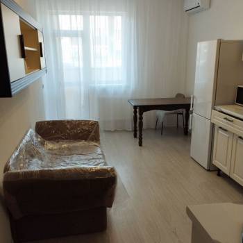 Сдается 1-комнатная квартира, 42,1 м²