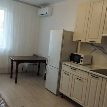 Сдается 1-комнатная квартира, 42,1 м²