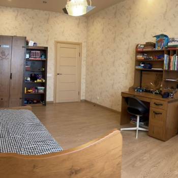 Продается Многокомнатная квартира, 136 м²