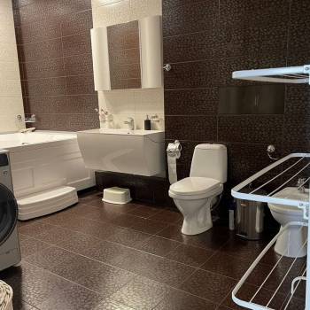Продается Многокомнатная квартира, 136 м²