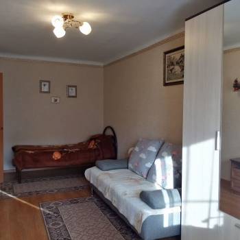 Продается 1-комнатная квартира, 32 м²