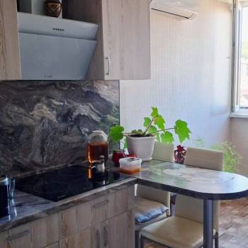 Продается 1-комнатная квартира, 30 м²