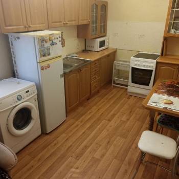 Сдается 1-комнатная квартира, 37 м²