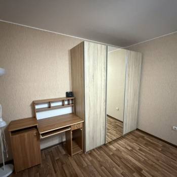 Продается 1-комнатная квартира, 39 м²