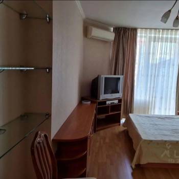 Сдается 1-комнатная квартира, 47 м²