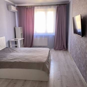 Продается 1-комнатная квартира, 38 м²
