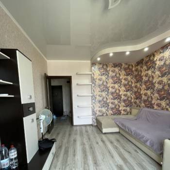 Продается 1-комнатная квартира, 39 м²
