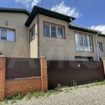 Продается Дом, 380 м²