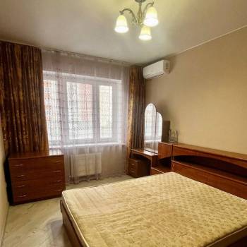 Сдается 2-х комнатная квартира, 63 м²