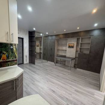 Продается 1-комнатная квартира, 44 м²