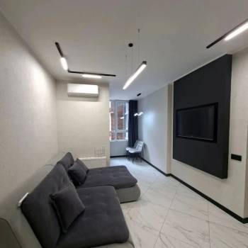 Продается 1-комнатная квартира, 40,6 м²
