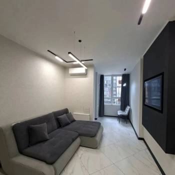 Продается 1-комнатная квартира, 40,6 м²