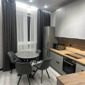 Сдается 1-комнатная квартира, 41 м²