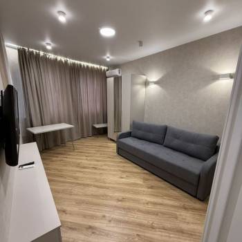 Продается 1-комнатная квартира, 55 м²