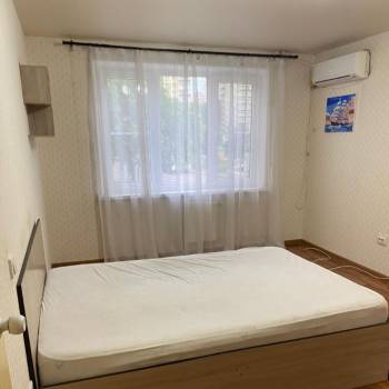 Сдается 1-комнатная квартира, 37,5 м²