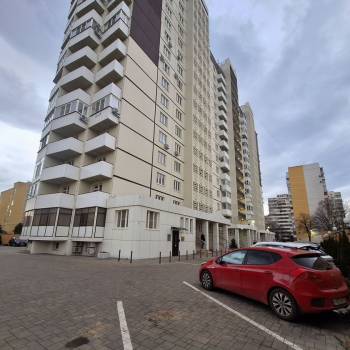 Сдается 1-комнатная квартира, 42 м²