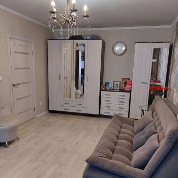 Продается 1-комнатная квартира, 40 м²