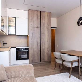 Продается 2-х комнатная квартира, 81 м²