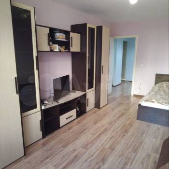 Сдается 2-х комнатная квартира, 65 м²