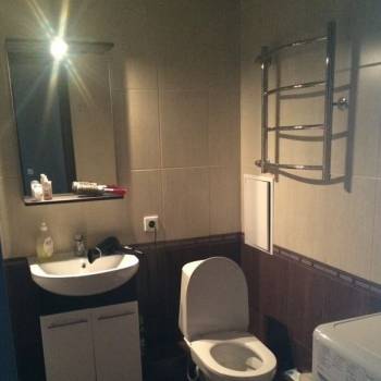 Сдается 1-комнатная квартира, 54 м²
