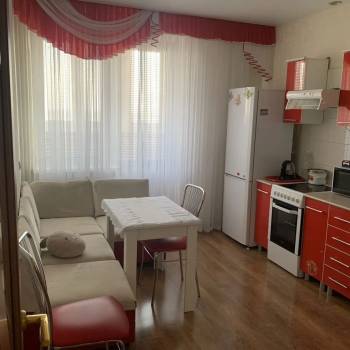 Сдается 1-комнатная квартира, 43,7 м²