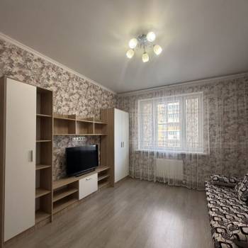 Сдается 1-комнатная квартира, 40 м²