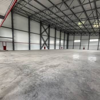 Сдается Нежилое помещение, 1490 м²