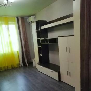 Сдается 1-комнатная квартира, 39 м²