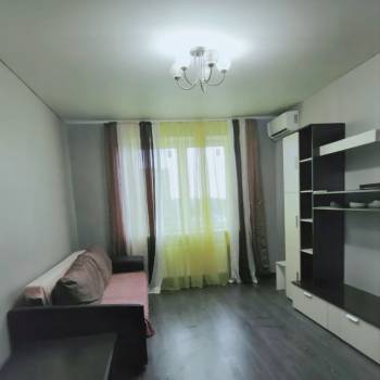 Сдается 1-комнатная квартира, 39 м²