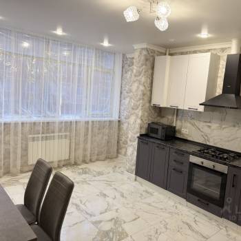 Сдается 1-комнатная квартира, 46 м²