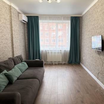 Сдается 1-комнатная квартира, 46 м²