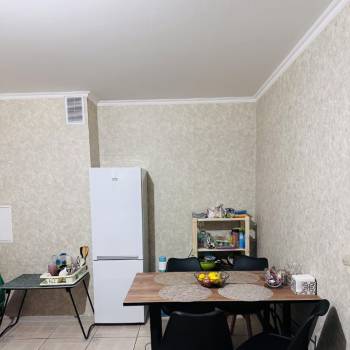 Продается 1-комнатная квартира, 42,2 м²