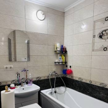 Продается 1-комнатная квартира, 42,2 м²