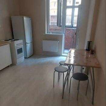 Продается 1-комнатная квартира, 38,5 м²