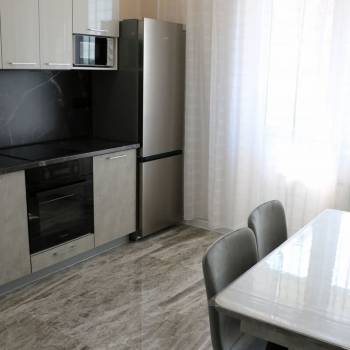 Сдается 1-комнатная квартира, 44 м²