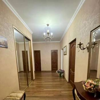 Продается 2-х комнатная квартира, 74 м²