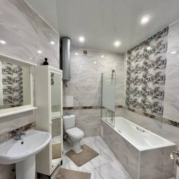 Продается 1-комнатная квартира, 56,1 м²