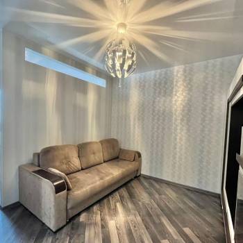 Продается 1-комнатная квартира, 56,1 м²