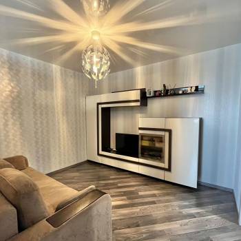 Продается 1-комнатная квартира, 56,1 м²