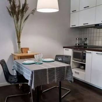 Продается 1-комнатная квартира, 45 м²