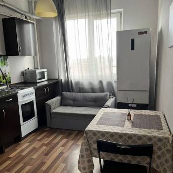 Сдается 1-комнатная квартира, 32 м²