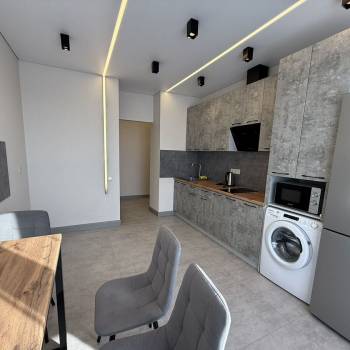 Сдается 1-комнатная квартира, 46 м²