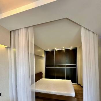 Сдается 1-комнатная квартира, 56 м²