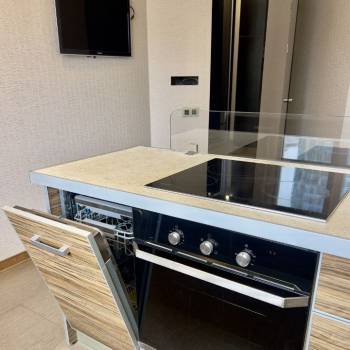 Сдается 1-комнатная квартира, 56 м²