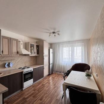 Сдается 2-х комнатная квартира, 63 м²