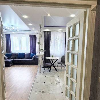 Продается 1-комнатная квартира, 38 м²