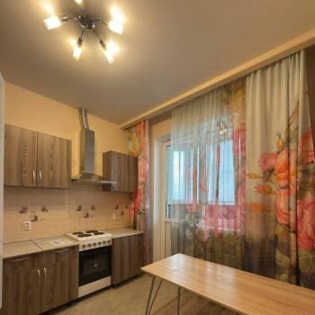 Сдается 1-комнатная квартира, 38 м²