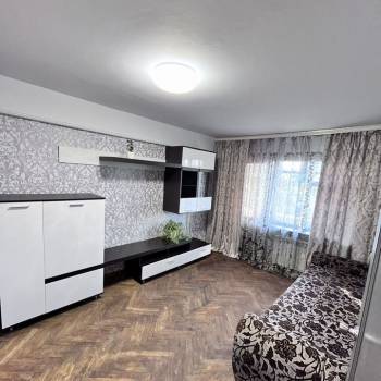 Сдается Многокомнатная квартира, 60 м²