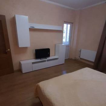 Сдается 1-комнатная квартира, 44 м²